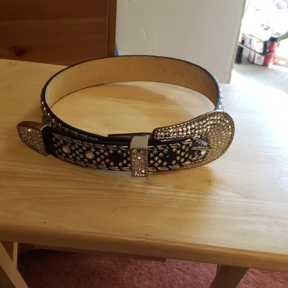 Accessories - Blinged out belt